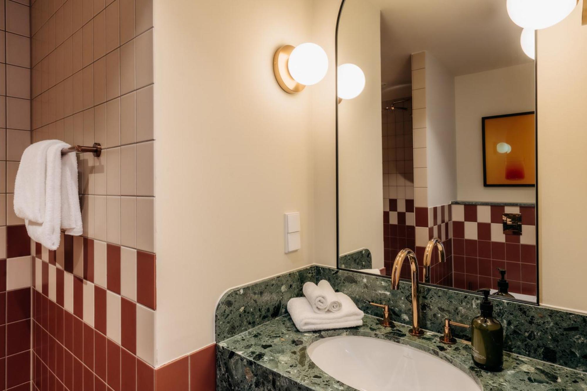 De Plesman Hotel デン・ハーグ エクステリア 写真