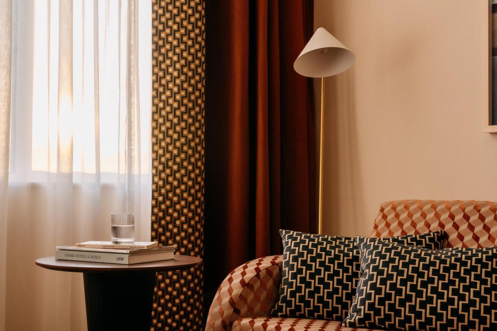 De Plesman Hotel デン・ハーグ エクステリア 写真